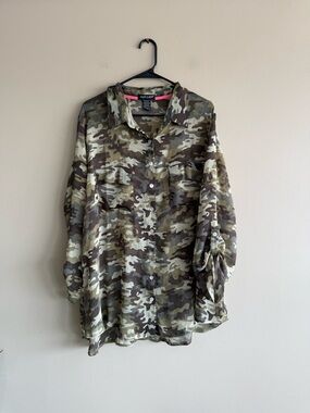 About A Girl Camouflage Button-Down Shirt in Olive and Khaki